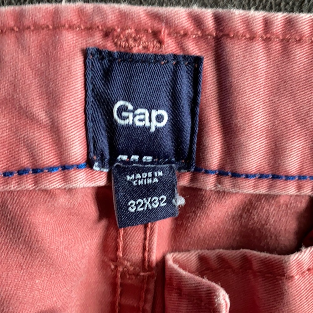 Worn gap salmon color pants.